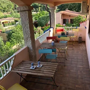  Bed & Breakfast La Siesta